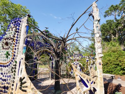 20190507 - Airlie Gardens - Bottle Chapel 3